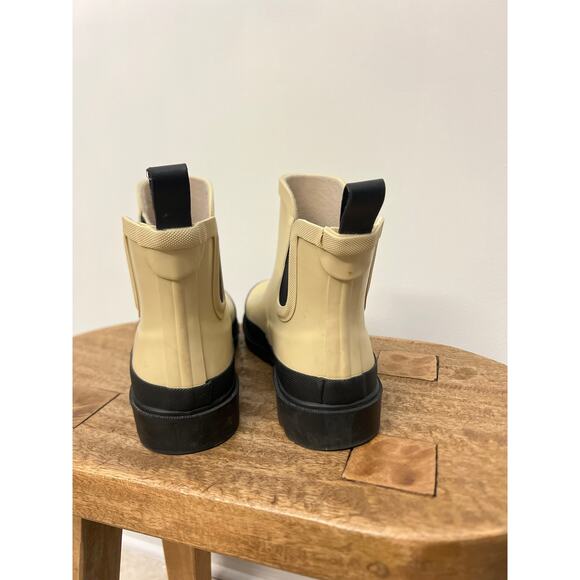 Women's Waterproof Rain Boots - Size 8 Wide - Tan/Black - Picture 10 of 10